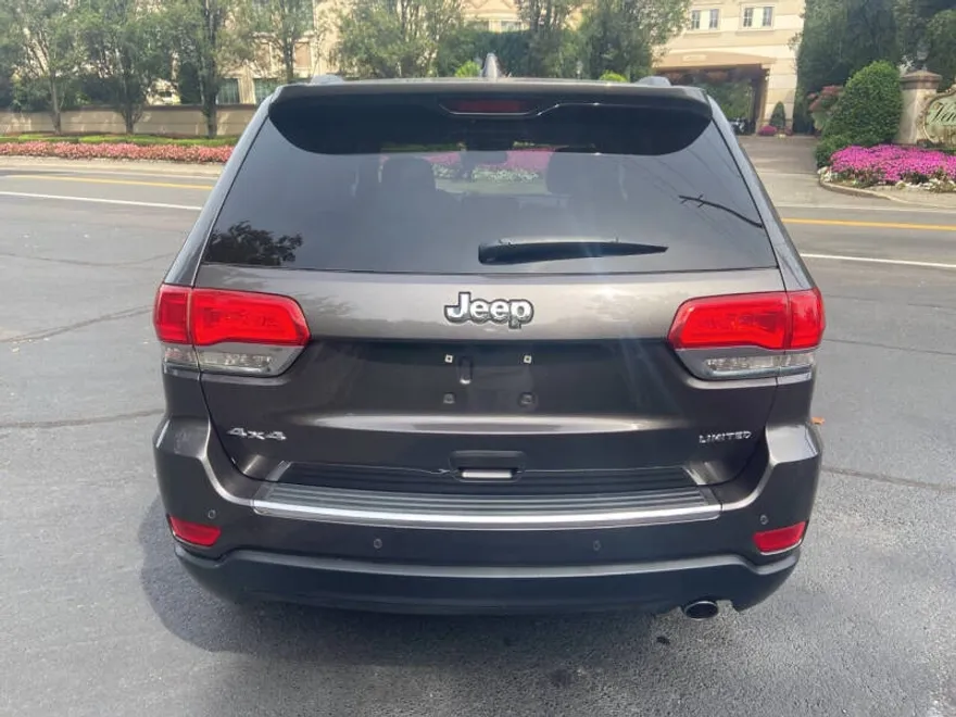 2019 Jeep Grand Cherokee Limited photo 1