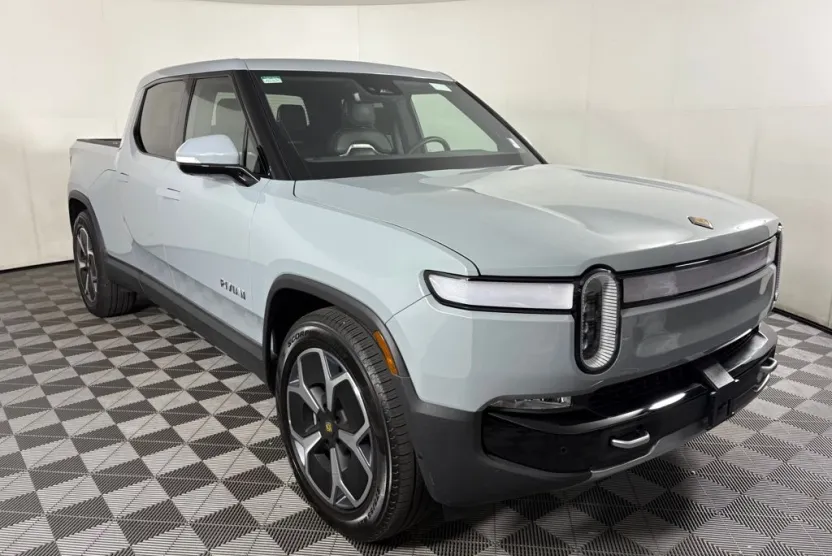 2024 Rivian R1T Adventure photo 1
