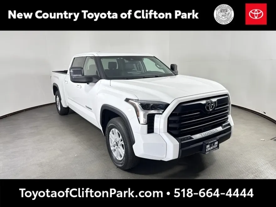 2023 Toyota Tundra SR5 photo 1