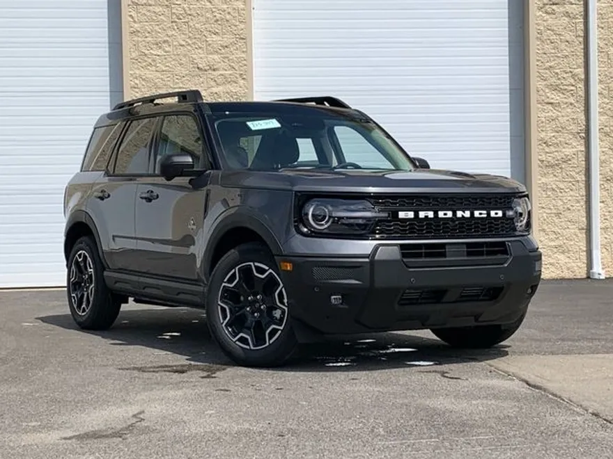 2025 Ford Bronco Sport Outer Banks photo 1