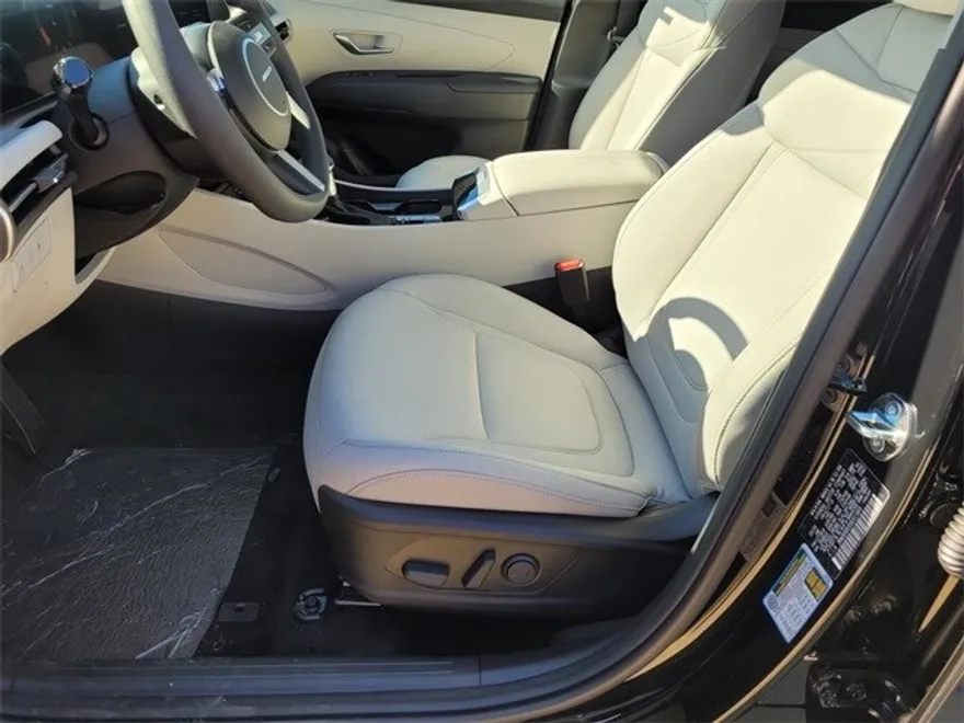 2025 Hyundai Tucson SEL photo 1