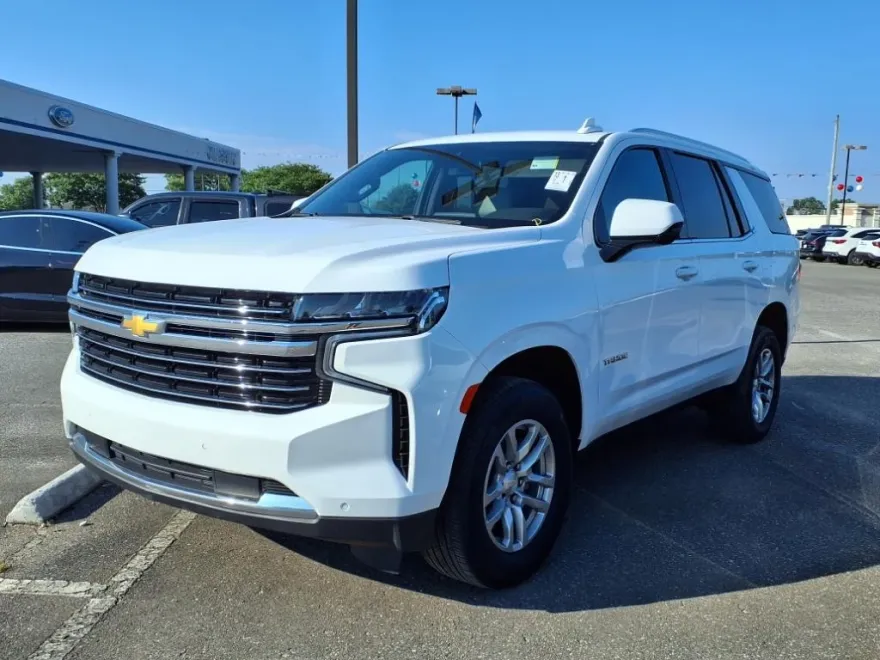 2023 Chevrolet Tahoe LT photo 1