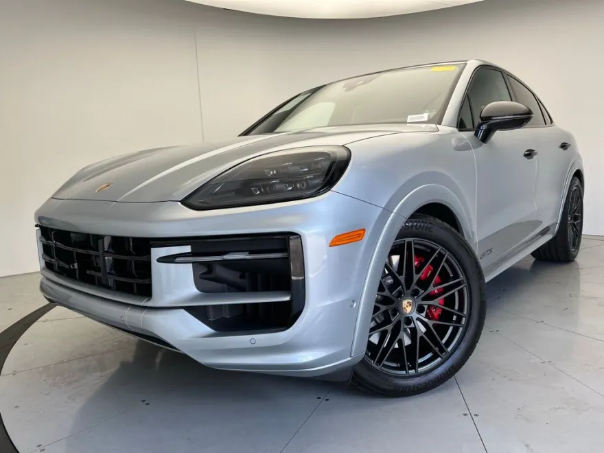 2025 Porsche Cayenne Coupe GTS photo 1