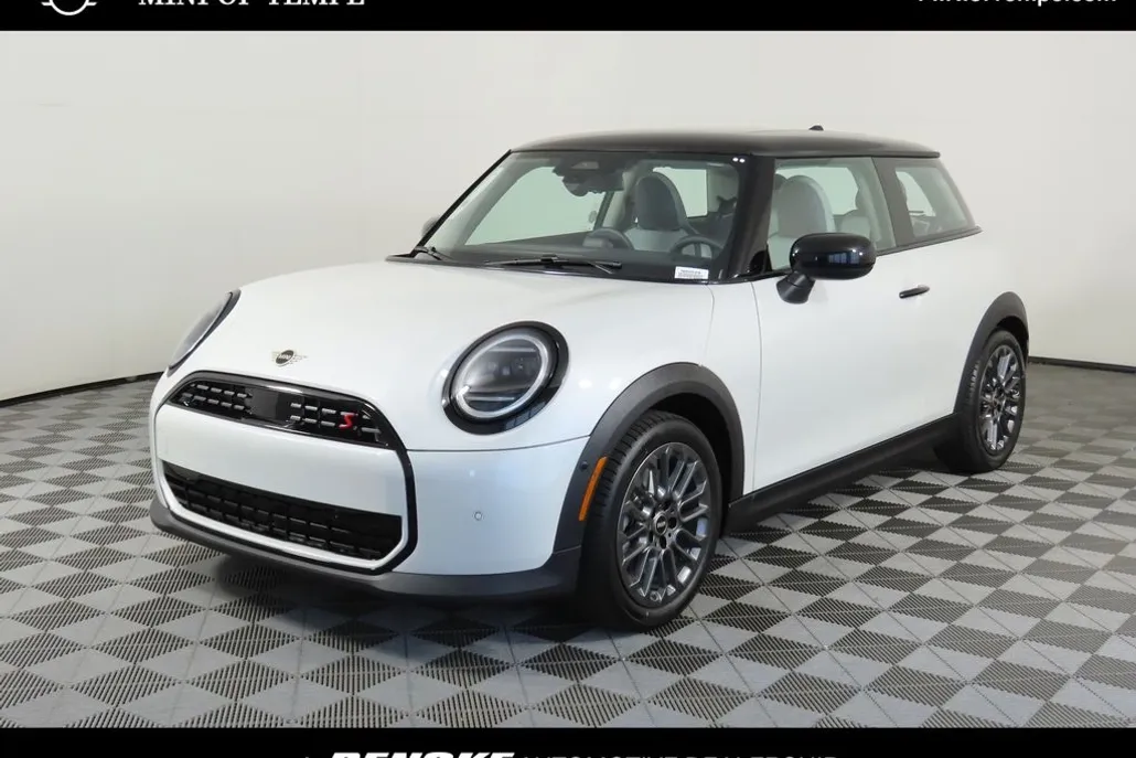 2025 Mini Cooper 2 Door Hardtop Signature photo 1