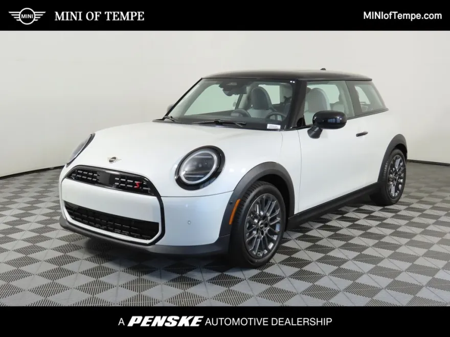 2025 Mini Cooper 2 Door Hardtop Signature photo 1