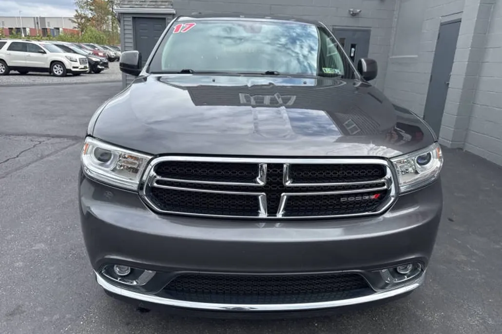 2017 Dodge Durango SXT photo 1