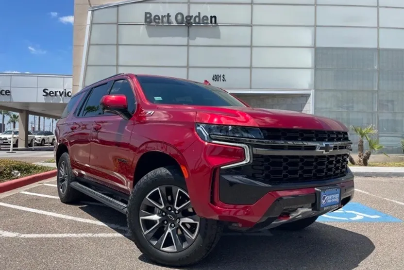 2021 Chevrolet Tahoe Z71 photo 1