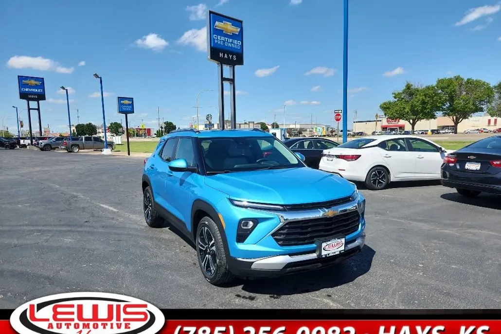 2025 Chevrolet Trailblazer LT photo 1