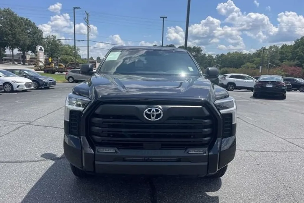 2025 Toyota Tundra SR5 photo 1
