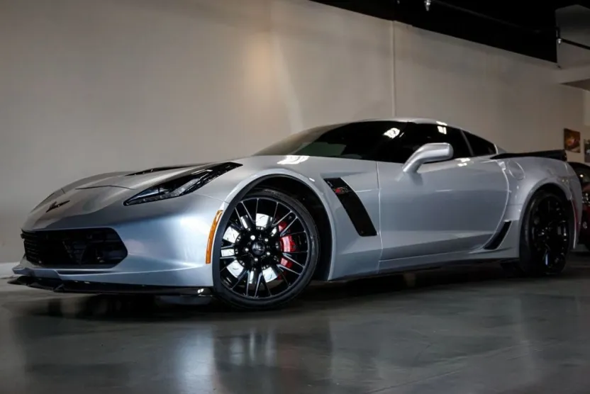 2016 Chevrolet Corvette Z06 2LZ Coupe photo 1