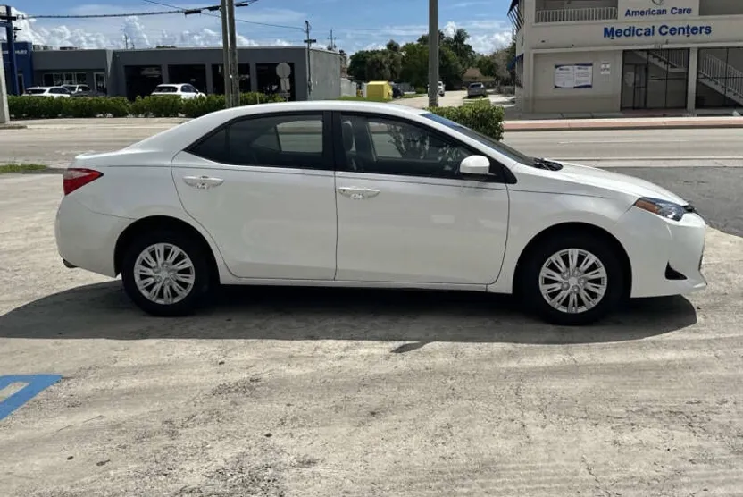2017 Toyota Corolla XLE XSE Special Edition photo 1