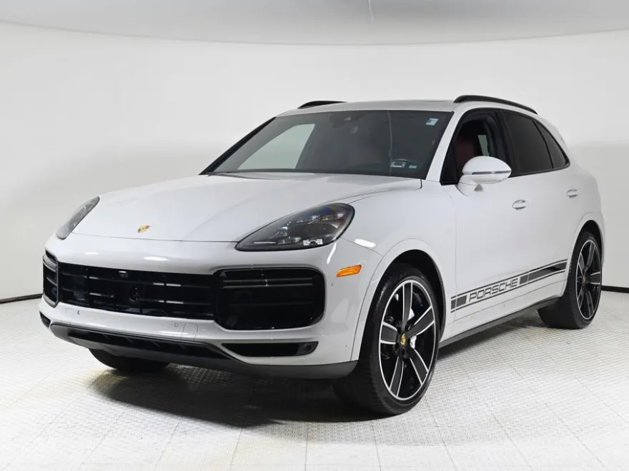 2021 Porsche Cayenne Turbo photo 1