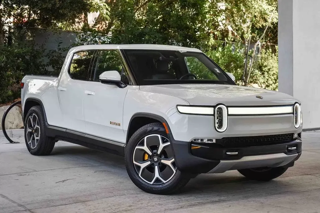 2022 Rivian R1T Adventure photo 1