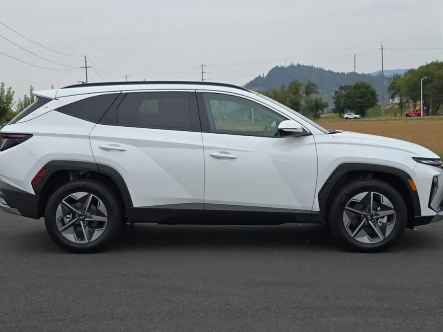 2025 Hyundai Tucson Hybrid SEL Convenience photo 1
