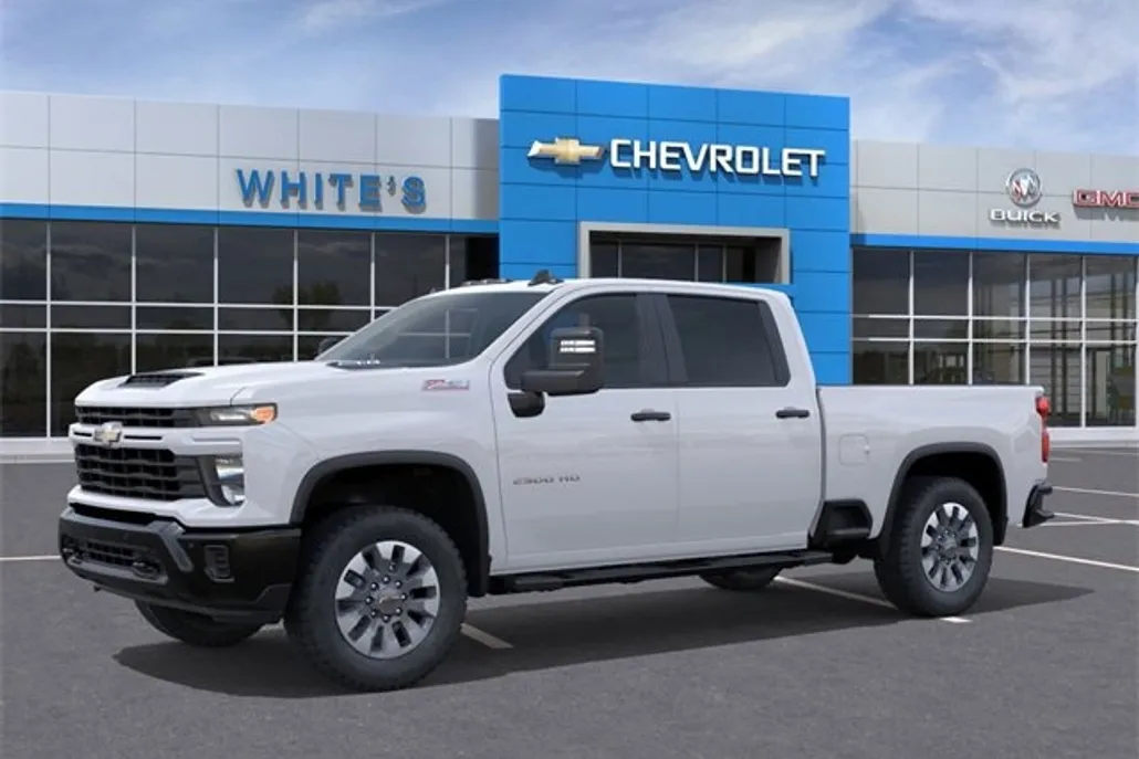 2025 Chevrolet Silverado 2500HD Custom photo 1