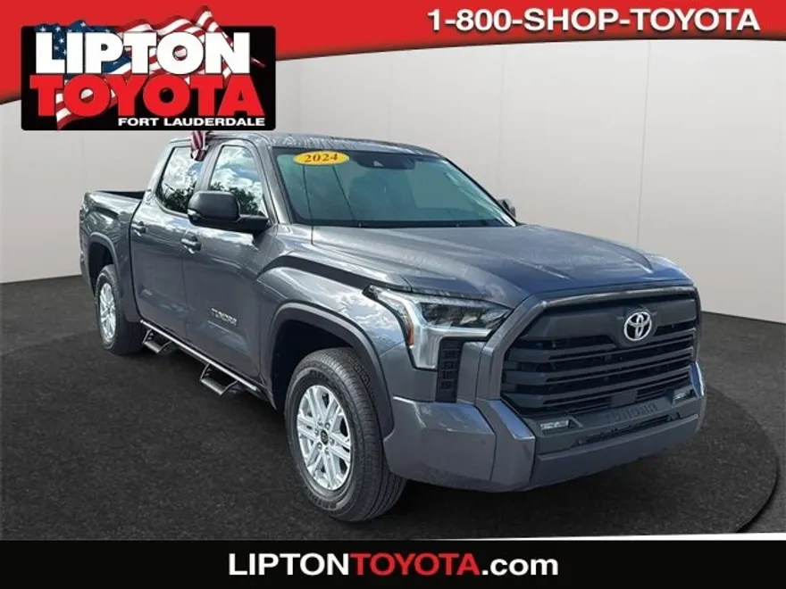 2024 Toyota Tundra SR5 CrewMax photo 1