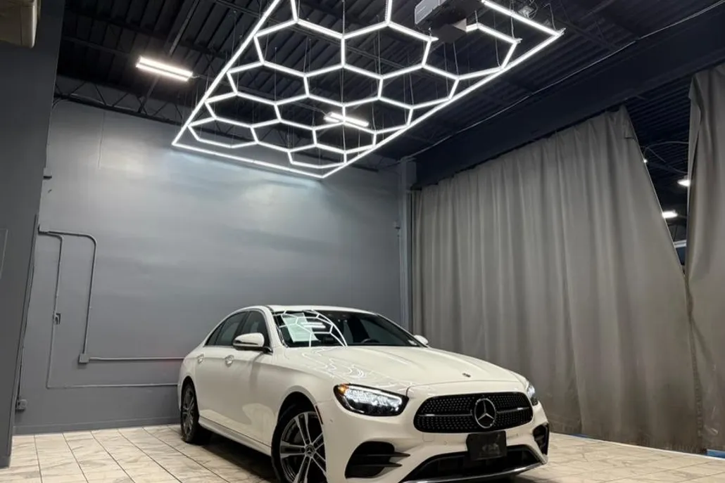 2021 Mercedes Benz E 350 4MATIC Sedan photo 1