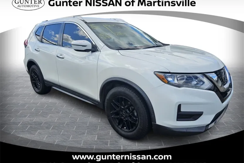 2019 Nissan Rogue S photo 1