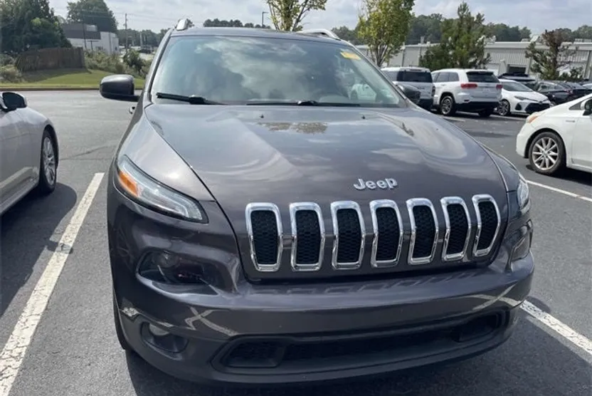 2015 Jeep Cherokee Latitude photo 1