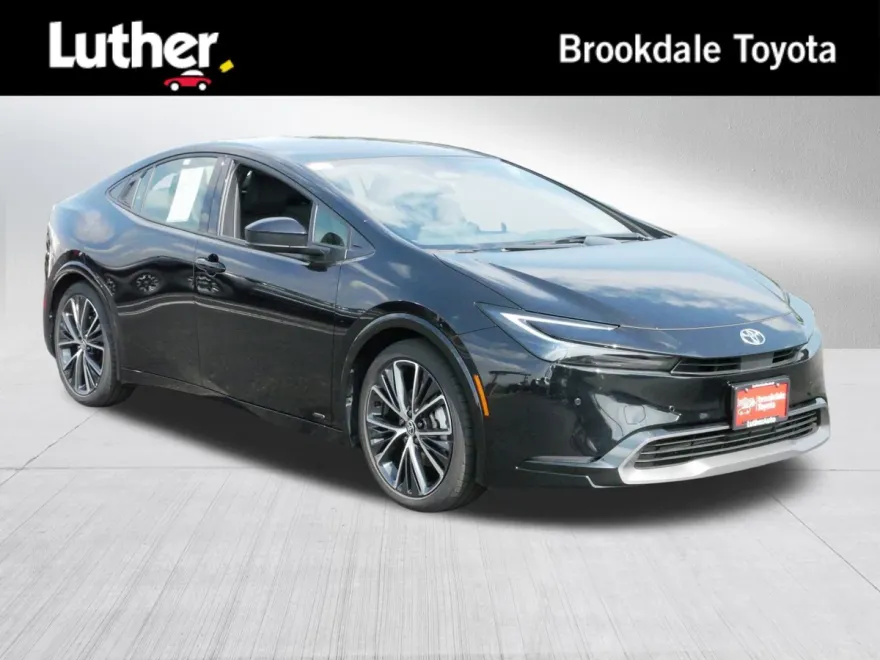 2024 Toyota Prius XLE photo 1
