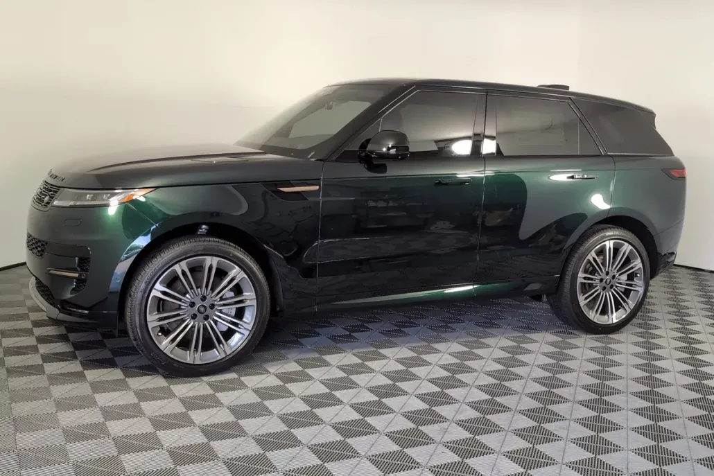 2025 Land Rover Range Rover Sport P530 Dynamic SE photo 1