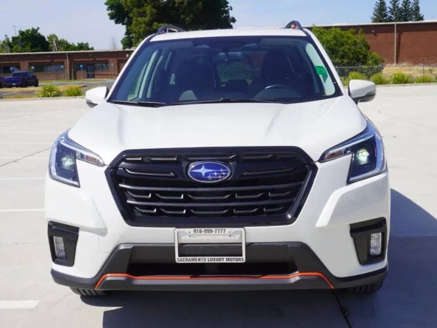 2023 Subaru Forester Sport photo 1