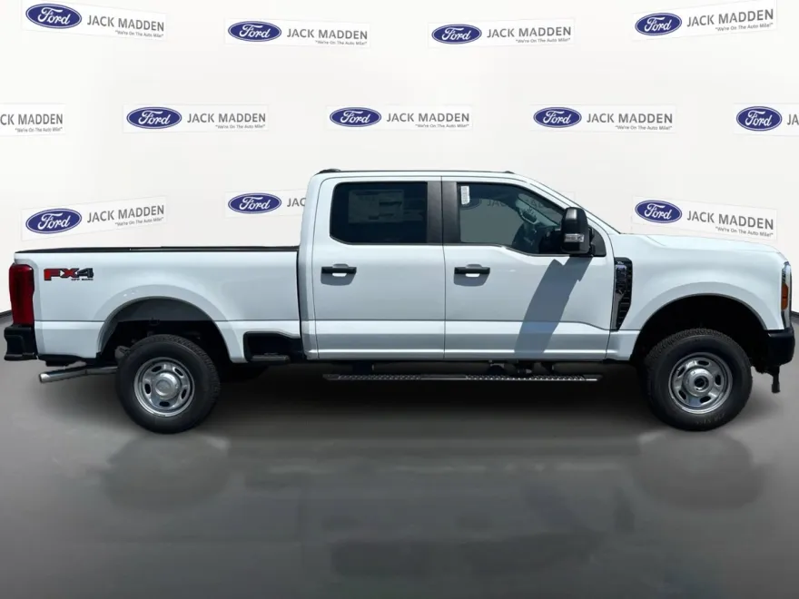 2025 Ford F-250 photo 1