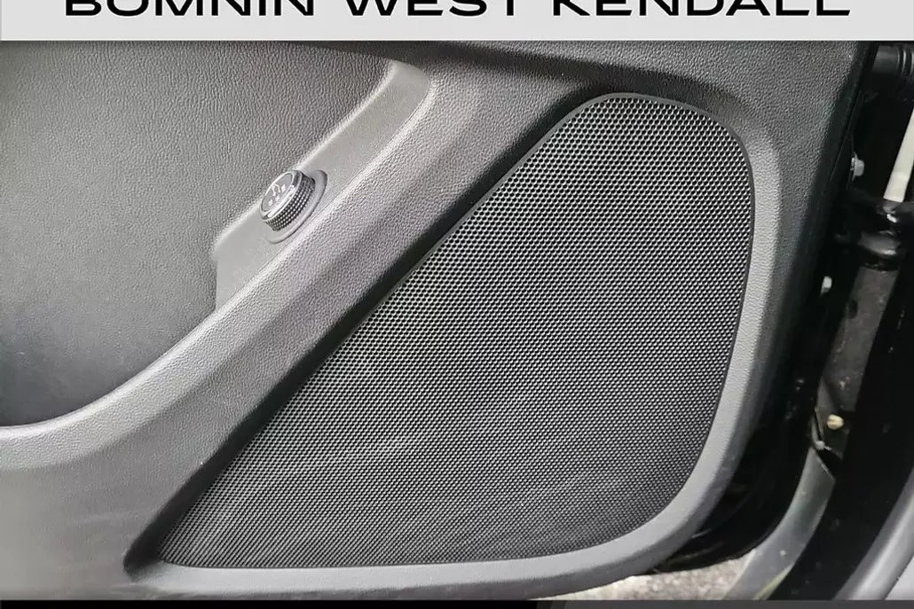 2022 Chevrolet Traverse Cloth photo 1