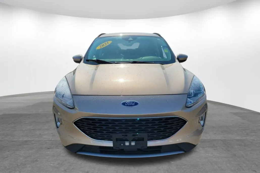 2021 Ford Escape SEL photo 1