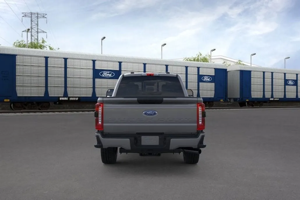 2026 Ford F-250 photo 1