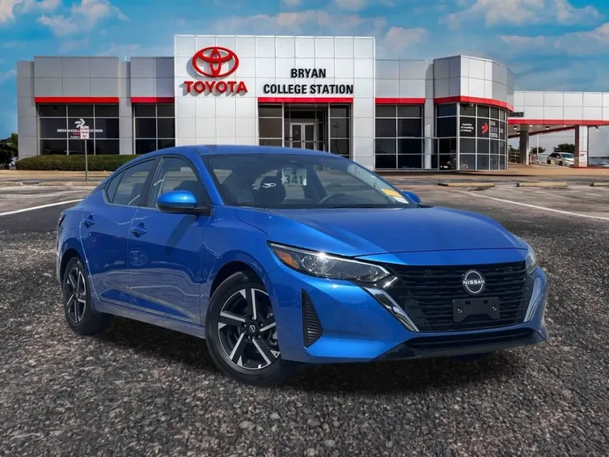 2025 Nissan Sentra SV photo 1
