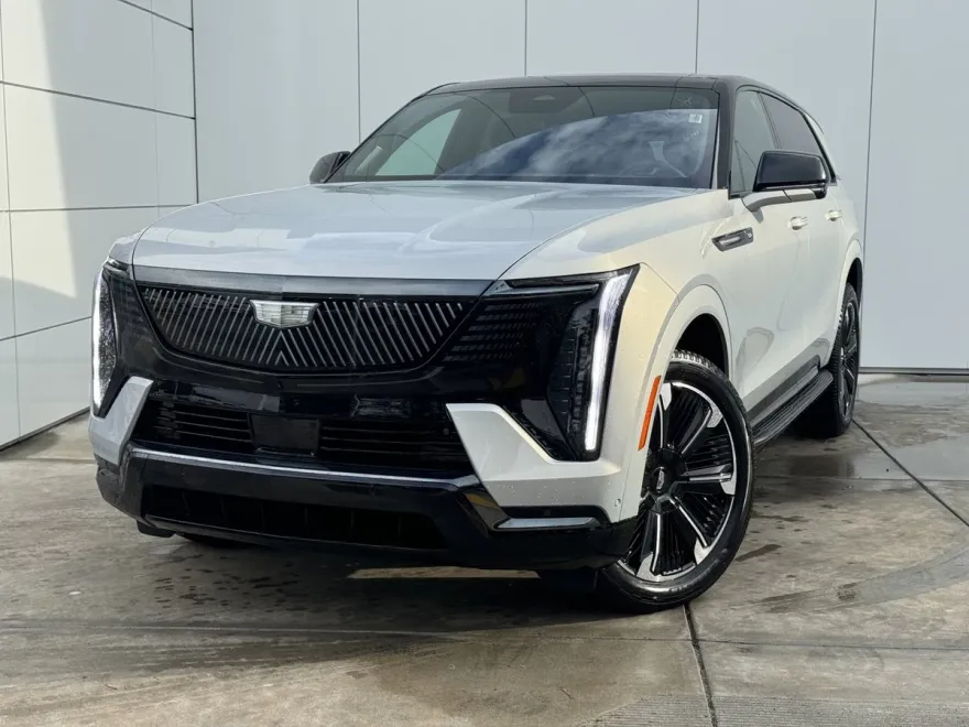 2025 Cadillac Escalade IQ Sport photo 1