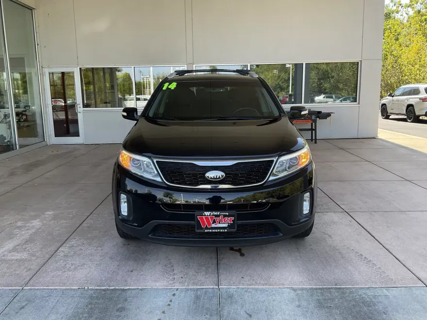 2014 Kia Sorento LX photo 1