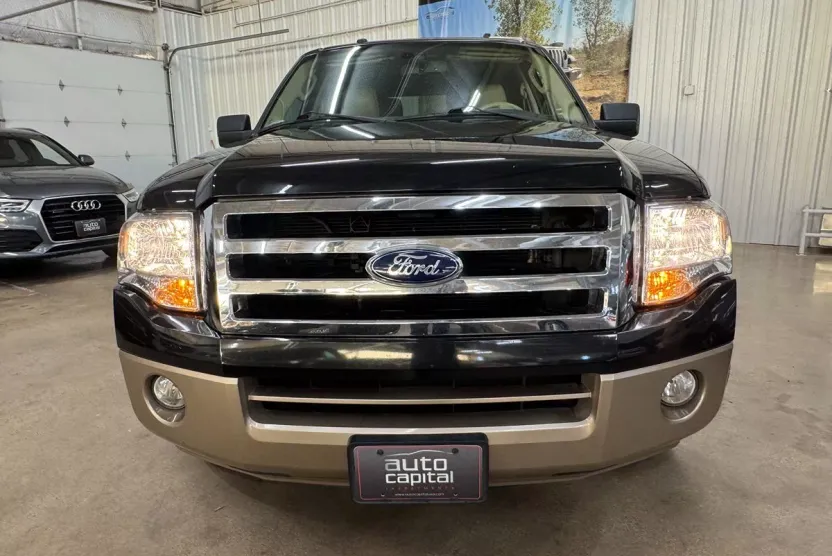 2013 Ford Expedition XLT King Ranch photo 1
