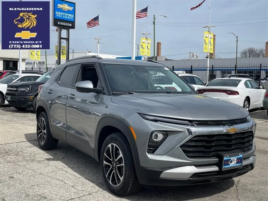 2025 Chevrolet Trailblazer LT photo 1
