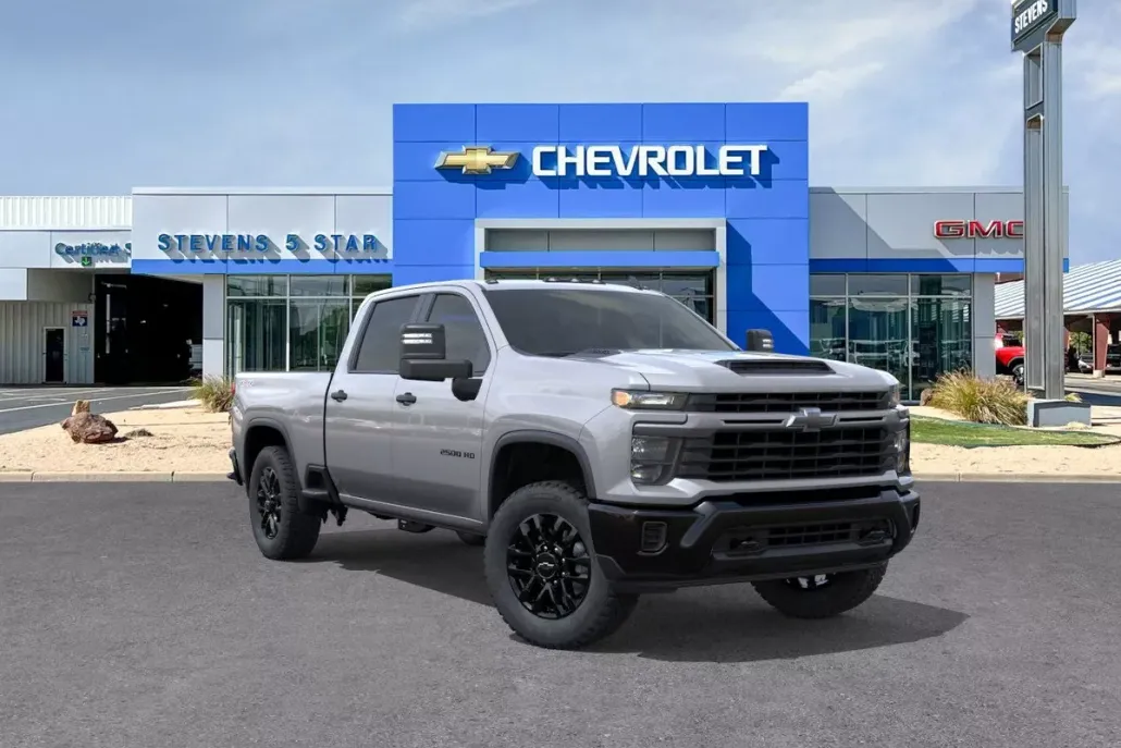 2026 Chevrolet Silverado 2500HD Custom photo 1