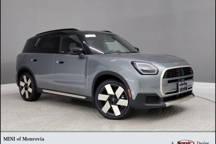2025 Mini Countryman S photo 1