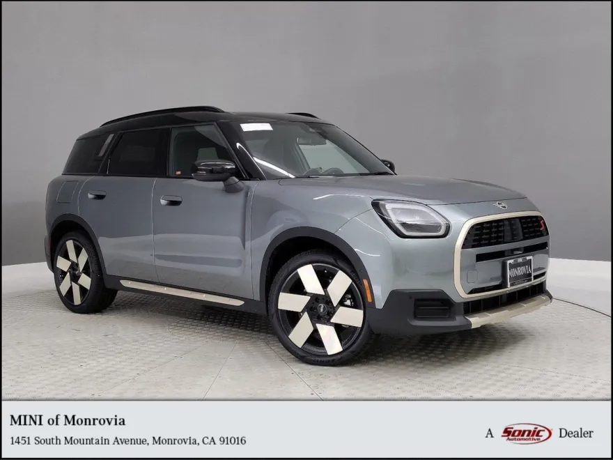 2025 Mini Countryman S photo 1