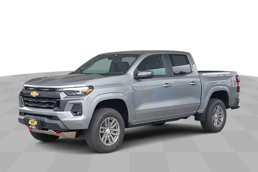 2024 Chevrolet Colorado LT photo 1
