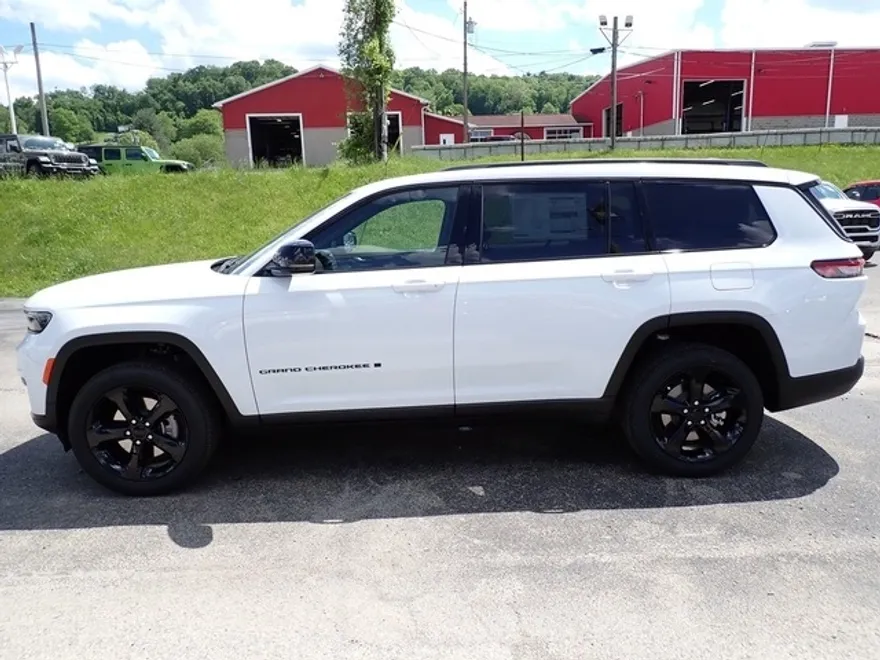 2025 Jeep Grand Cherokee Altitude X photo 1