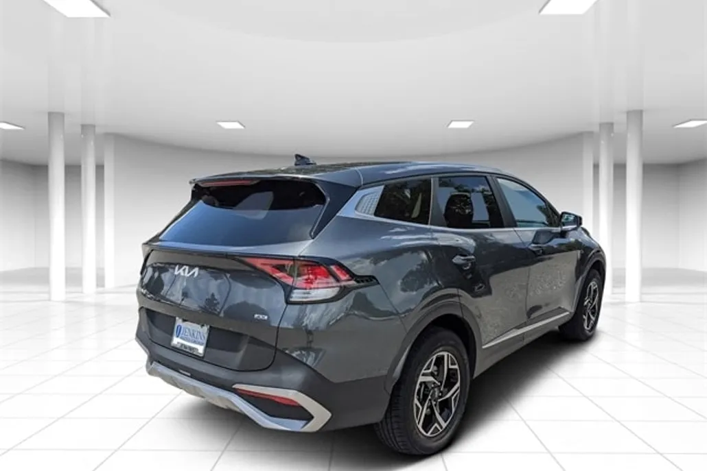 2023 Kia Sportage LX photo 1