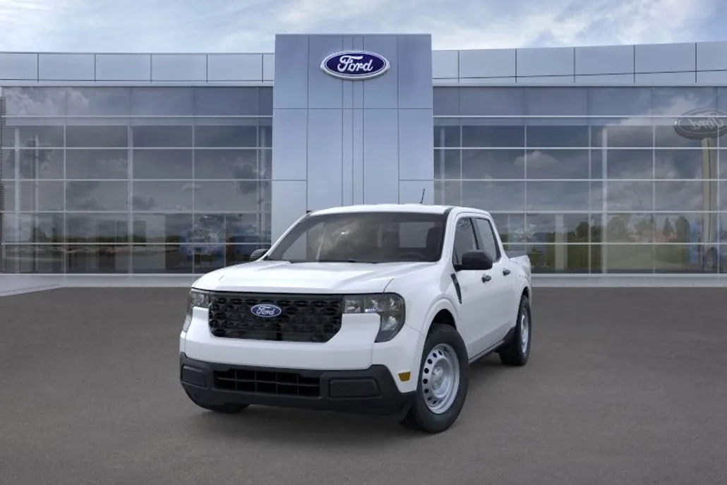 2025 Ford Maverick XL photo 1