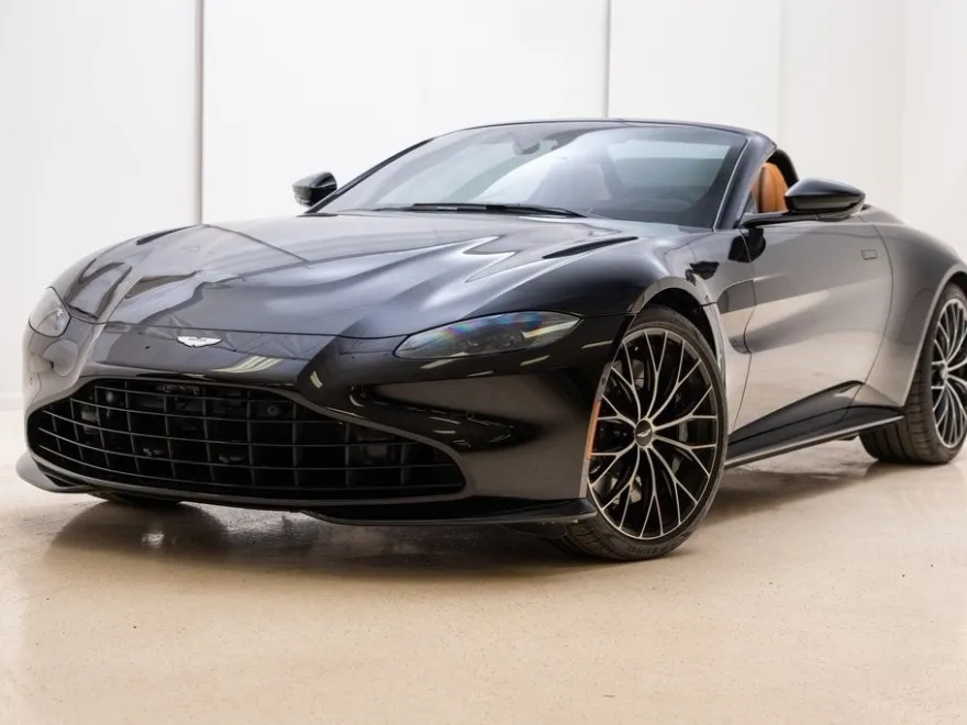 2023 Aston Martin Vantage photo 1