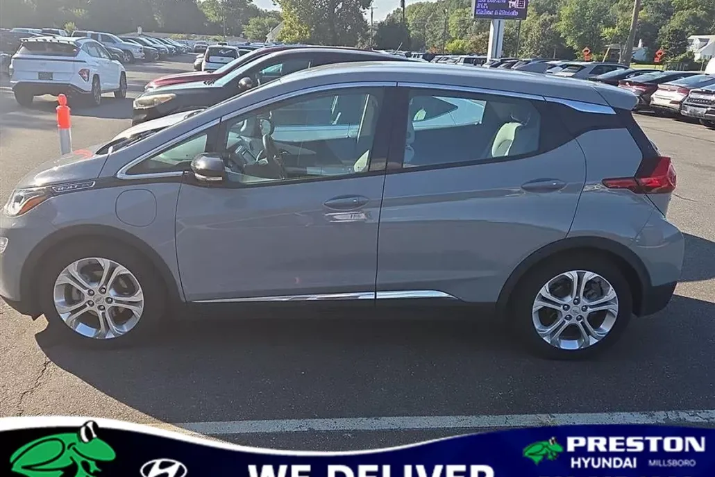 2019 Chevrolet Bolt EV photo 1