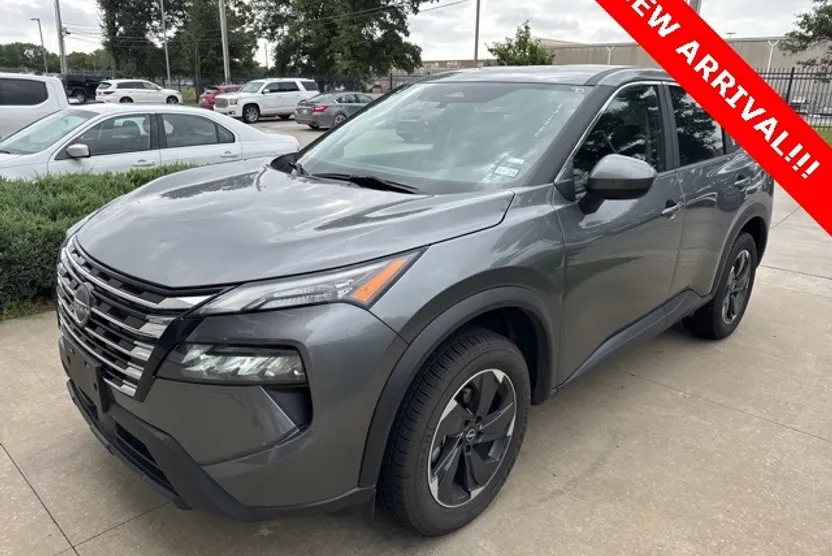 2024 Nissan Rogue SV photo 1