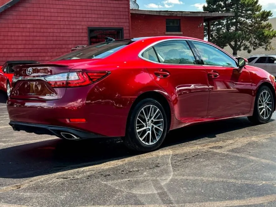 2018 Lexus ES 350 photo 1