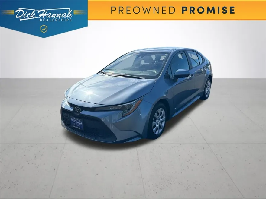 2022 Toyota Corolla LE photo 1
