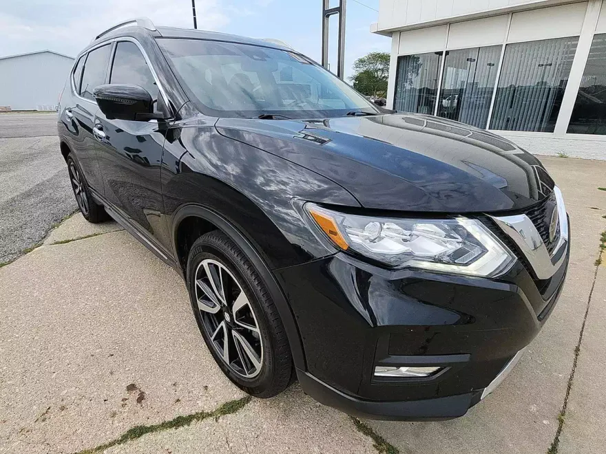 2019 Nissan Rogue SL photo 1