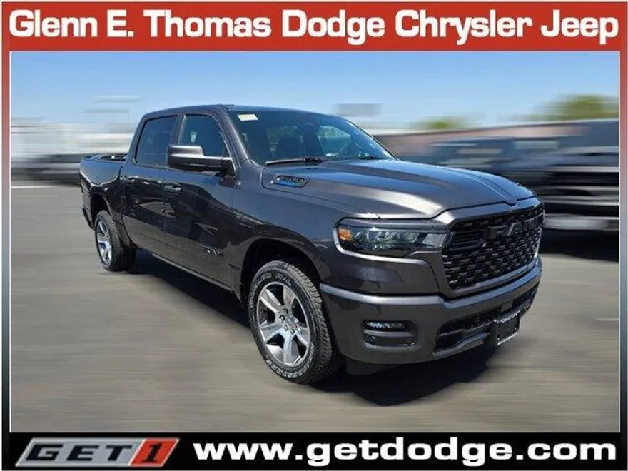 2025 Ram 1500 Tradesman photo 1