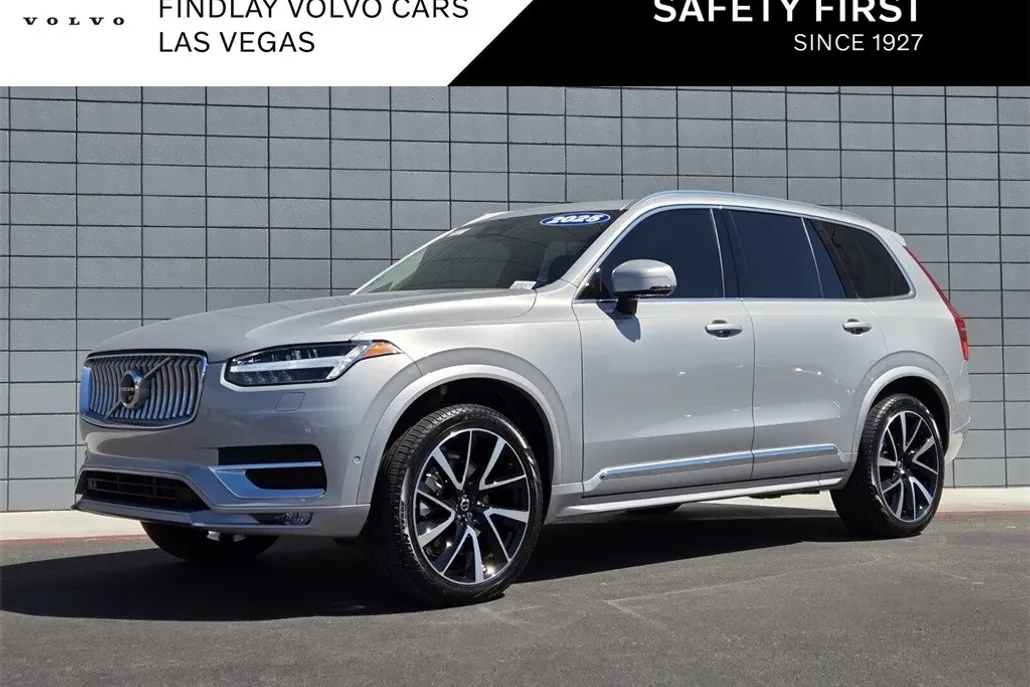 2025 Volvo XC90 Plus photo 1